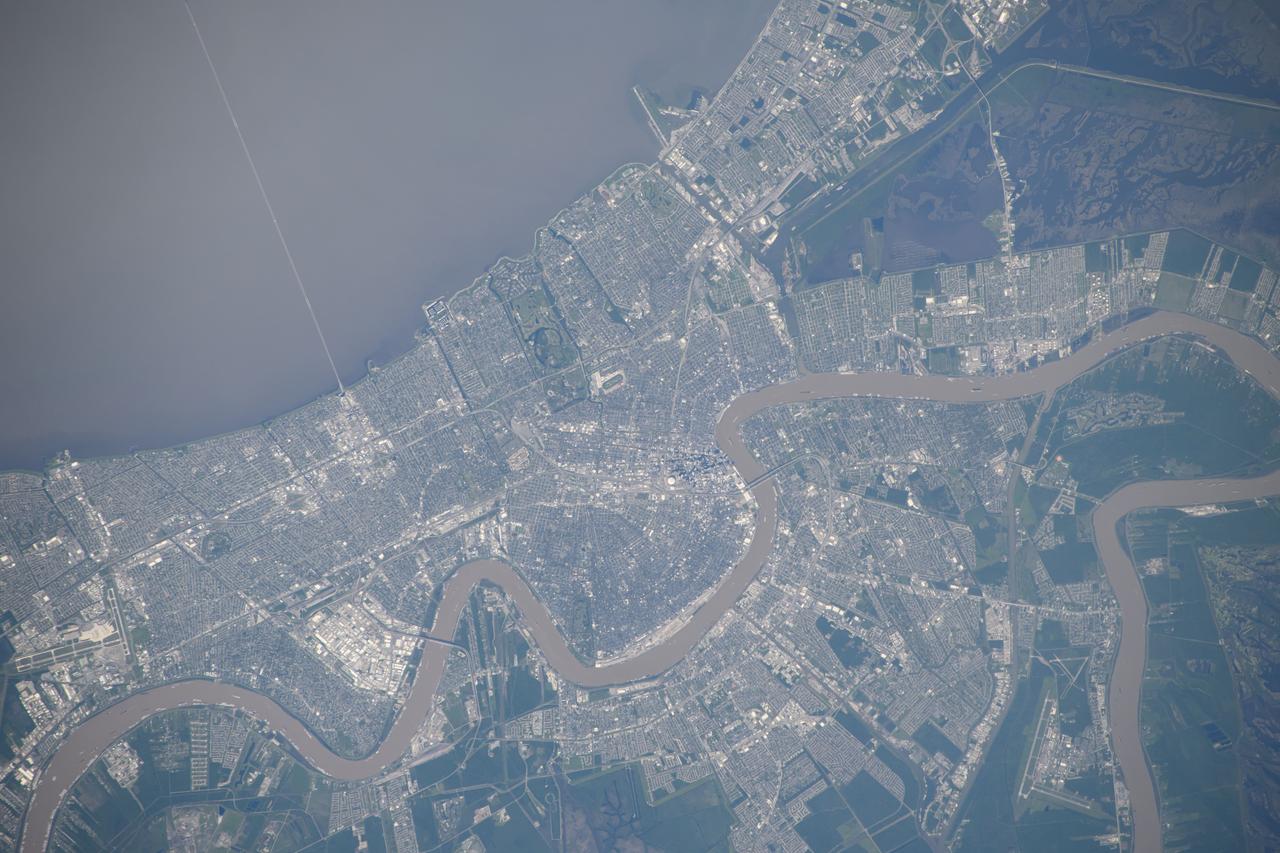 iss070e129388 (March 23, 2024) --- New Orleans, Louisiana, situated in between the Mississippi River and Lake Pontchartrain, is pictured from the International Space Station as it orbited 260 miles above.