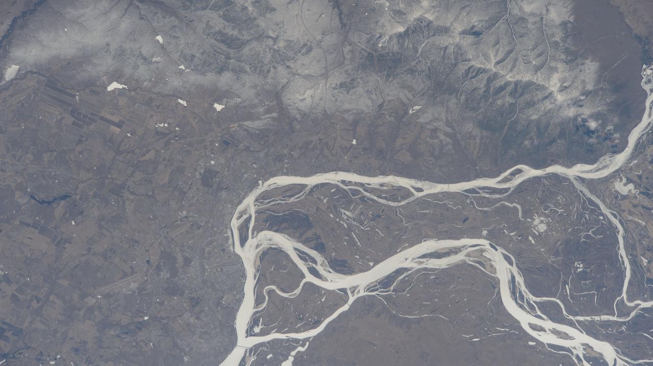 iss071e003218 (April 9, 2024) --- Khabarovsk, Russia, on the bank of the Amur River and about 17 miles east of the border with China, is pictured from the International Space Station as it orbited 260 miles above.