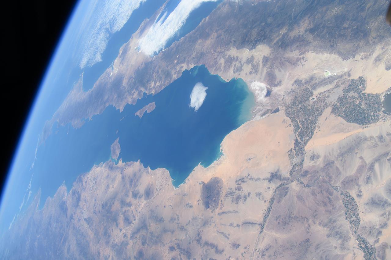 iss071e014306 (April 20, 2024) -- The Gulf of California and Baja California were photographed by NASA astronaut Mike Barratt as the International Space Station orbited nearly 260 miles above.