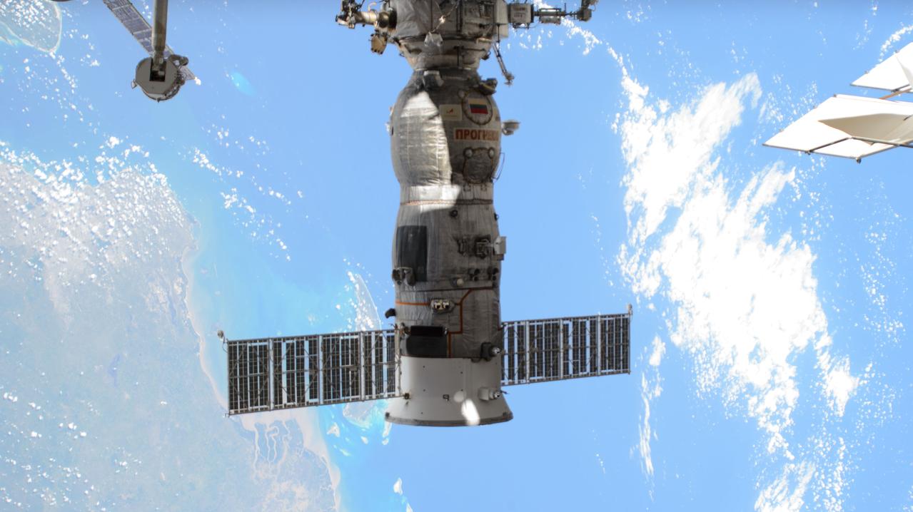 iss071e124978 (May 28, 2024) --- The uncrewed Roscosmos Progress 86 cargo craft, packed with trash and obsolete gear, is poised to undock from the International Space Station's Poisk module ending a six-month cargo mission.