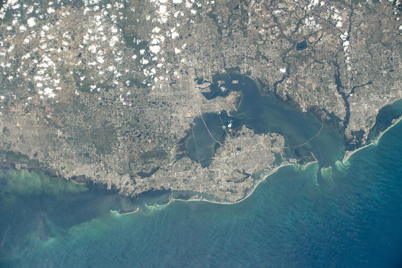 iss071e130741 (May 27, 2024) --- Florida's cities of Tampa, St. Petersburg, Clearwater, and surrounding suburbs on Tampa Bay are pictured from the International Space Station as it orbited 261 miles above the Gulf of Mexico.