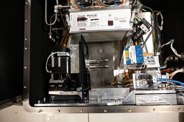 NASA image: iss071e522120