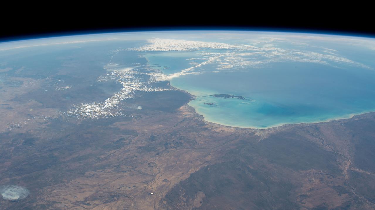 iss071e523514 (Aug. 22, 2024) --- The Gulf of Capentaria in between Australia's provinces of Northern Territory and Queensland is pictured from the International Space Station as it orbited 260 miles above the nation continent.