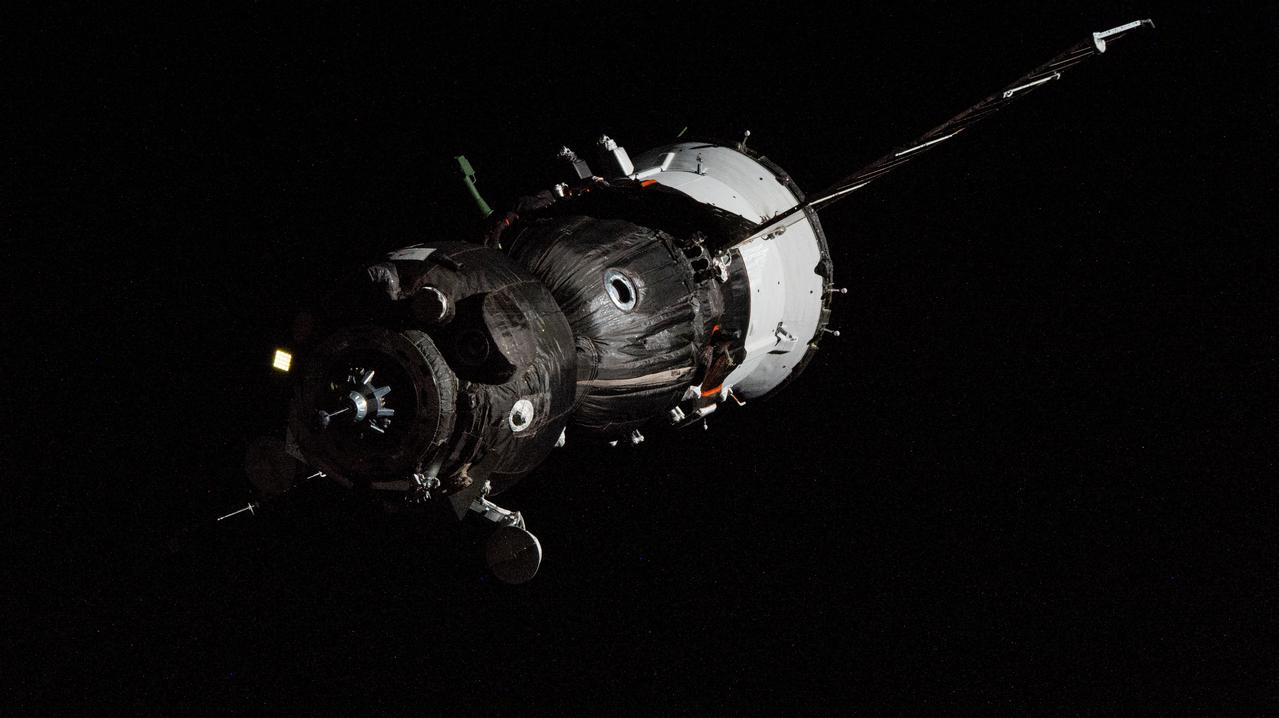 iss071e629830 (Sept. 11, 2024) --- The Soyuz MS-26 spacecraft carrying NASA astronaut Don Pettit and Roscosmos cosmonauts Alexey Ovchinin and Ivan Vagner approaches the International Space Station.