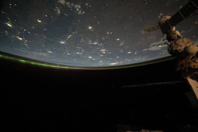 NASA image: iss071e695419