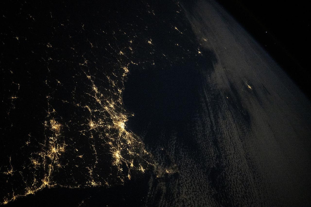 iss072e186812 (Nov. 14, 2024) ---  The city lights along the New England coast of the United States including New Haven, Connecticut; Providence, Rhode Island; and Boston, Massachusetts, are pictured from the United States as it orbited 254 miles above the Atlantic Ocean.