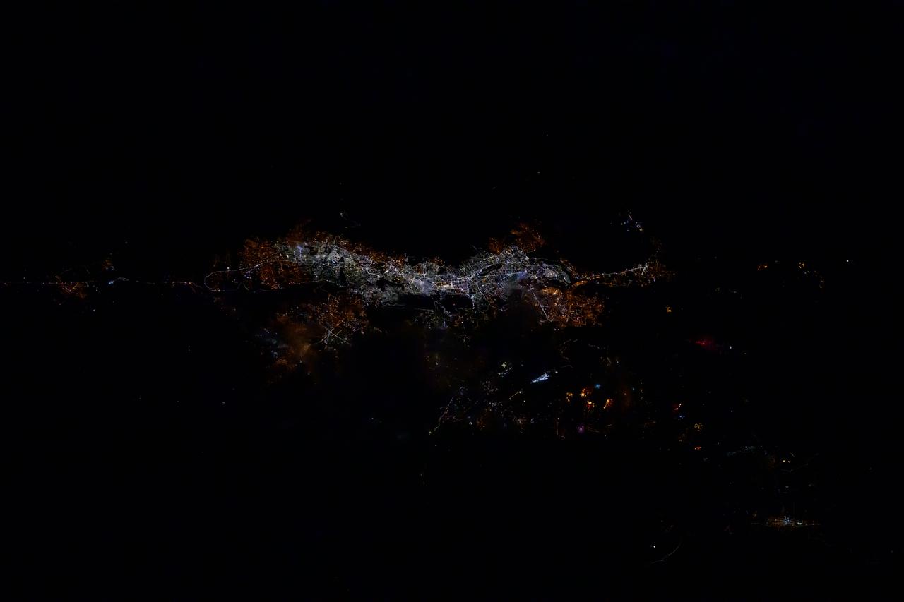 iss072e398817 (Dec. 19, 2024) --- The city lights of Quito, Ecuador, the South American nation's capital and second largest city located in the Andes, are pictured at approximately 2:24 a.m. local time from the International Space Station as it orbited 255 miles above.