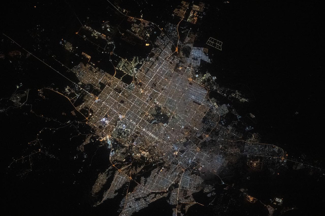 iss072e445326 (Dec. 28, 2024) --- Riyadh, Saudi Arabia's capital and the largest city on the Arabian peninsula with a population of about 7 million residents, is pictured at approximately 11:30 p.m. local time from the International Space Station as it orbited 257 miles above.