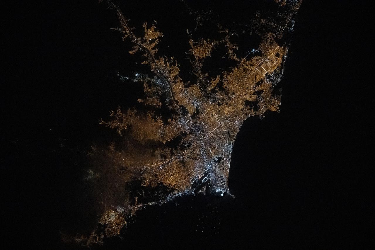 iss072e519089 (Jan. 21, 2025) --- The city lights of Lima, Peru, the South American nation's capital and most populous city with approximately 10.1 million residents on the Pacific coast, are pictured from the International Space Station at approximately 1:43 a.m. local time as it orbited 261 miles above.
