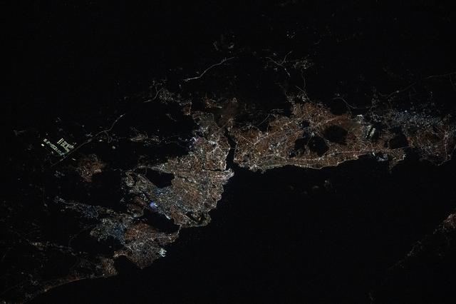 NASA image: The city lights of Istanbul, Turkiye