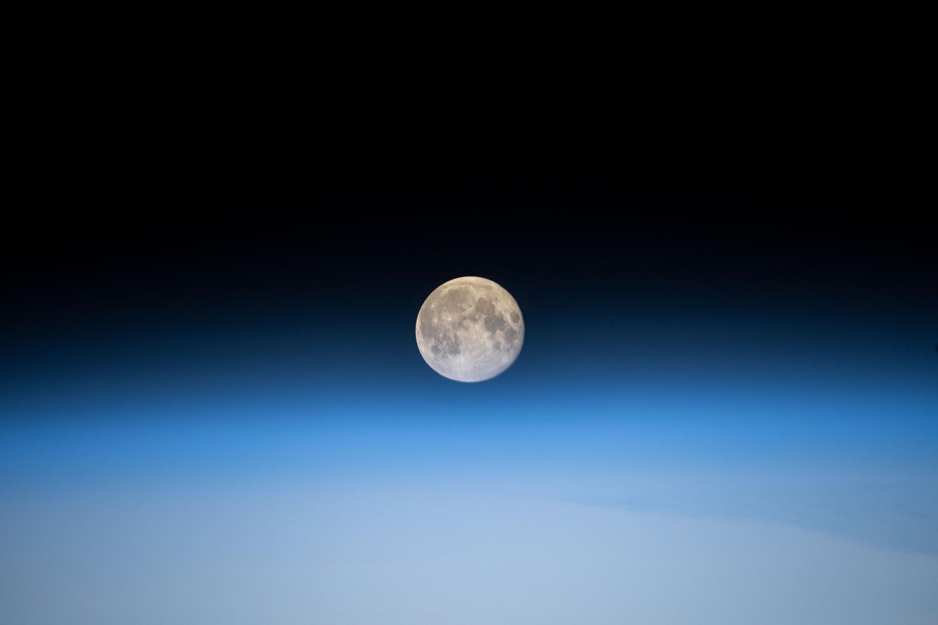 The full Moon is pictured just above Earth's horizon from the International Space Station as it soared 260 miles over Durango, Mexico.