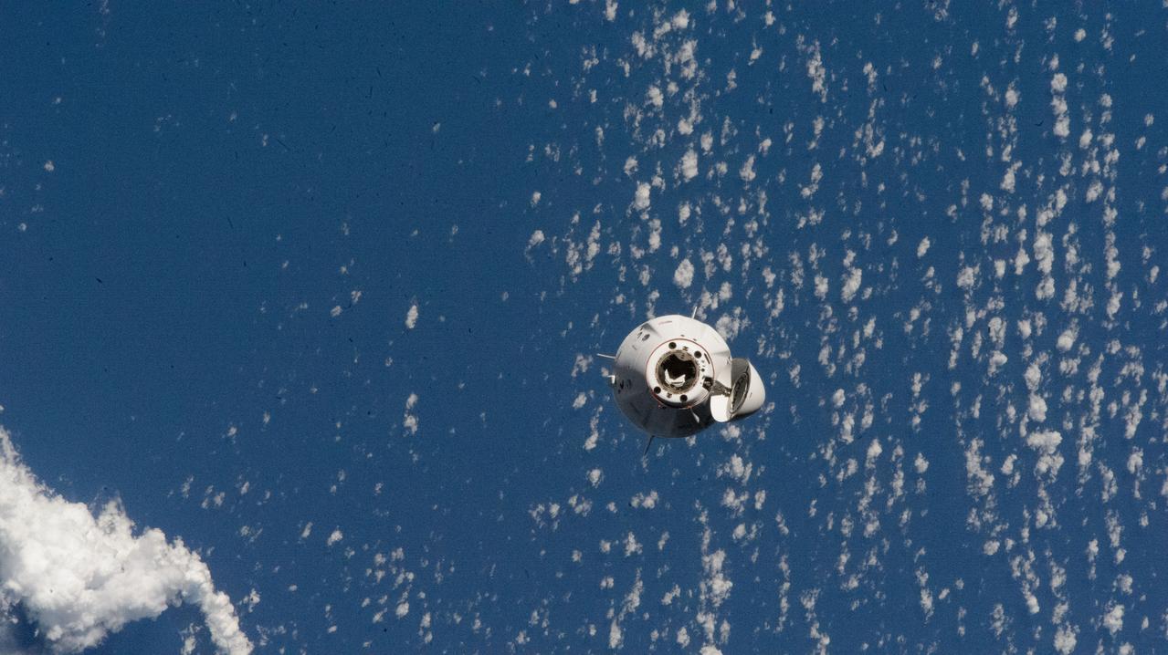 iss072e746392 (March 16, 2025) --- The SpaceX Dragon Endurance crew spacecraft approaches the International Space Station carrying Commander Anne McClain and Pilot Nichole Ayers, both from NASA, and Mission Specialists Takuya Onishi of JAXA (Japan Aerospace Exploration Agency) and Kirill Peskov of Roscosmos, all four representing NASA's SpaceX Crew-10 mission.