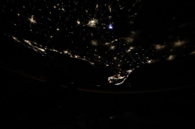 NASA image: City lights dot the southern United States' landscape