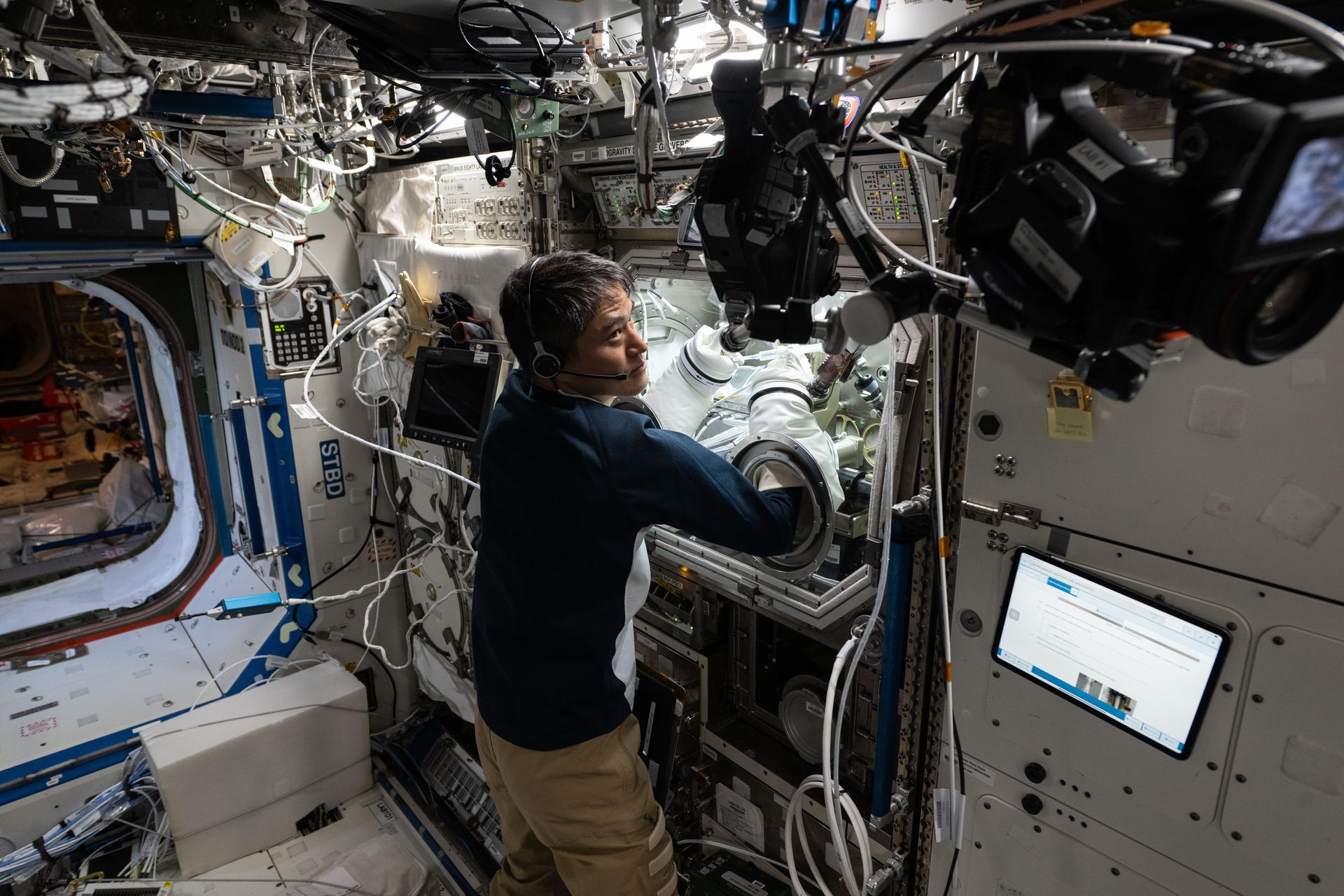 Scientists can study protein solutions without interference from container walls and gravity driven forces present on Earth using the space station’s Ring Sheared Drop module. The device pins a drop of liquid between two rings and holds it in place with surface tension. JAXA astronaut Takuya Onishi sets up for Ring Sheared Drop-IBP-2, a study of the behavior of protein fluids in microgravity. The investigation uses the module to test computer models to predict fluid behavior that could lead to improved processes for manufacturing pharmaceuticals, 3D printing, food processing, and microelectronics.