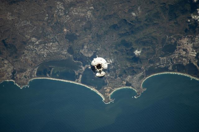 The SpaceX Dragon spacecraft carrying Axiom Mission 4 approaches the International Space Station