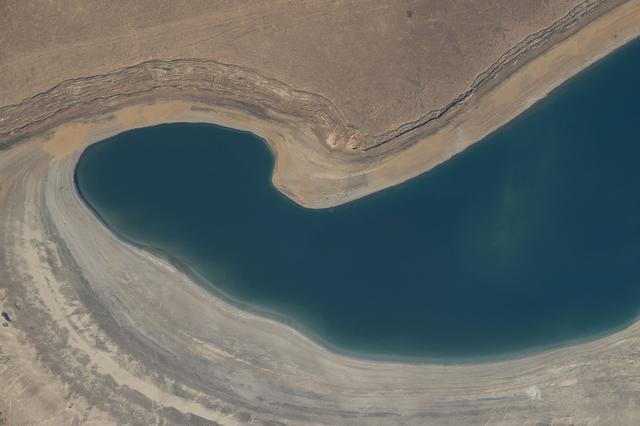 NASA image: The southernmost tip of the South Aral Sea in Uzbekistan