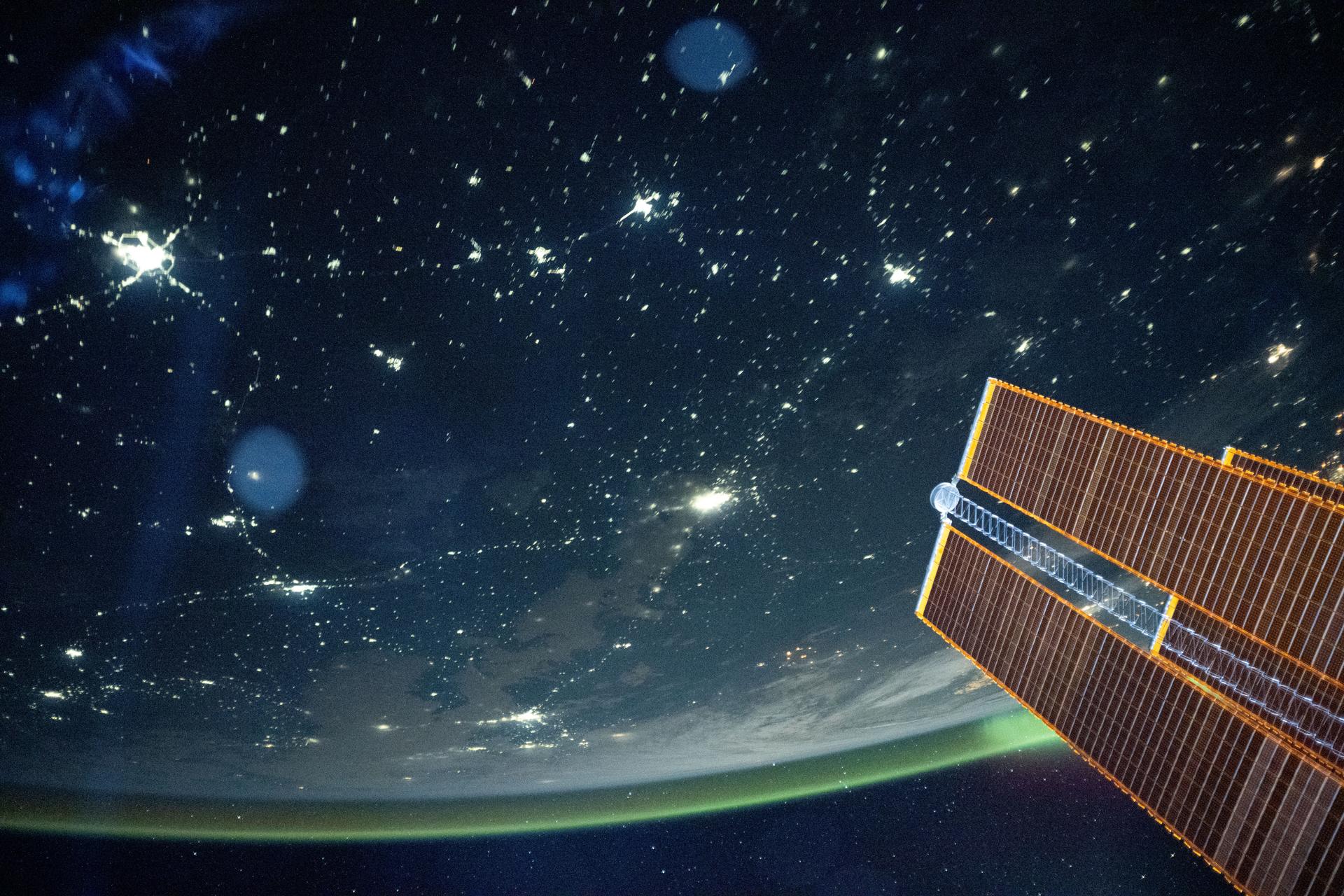 iss073e0823276 (Sept. 14, 2025) --- A tranquil, blue-green airglow blankets Earth's horizon above a sparsely populated region of Kazakhstan in this photograph taken from the International Space Station at approximately 9:33 p.m. local time while orbiting 263 miles above.