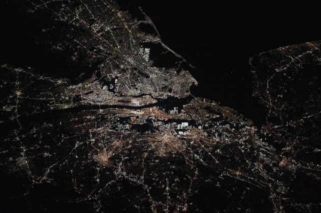 NASA image: The New York City metropolitan area with a population of approximately 19.9 million