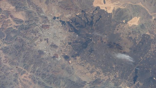 NASA image: Madinah, Saudi Arabia—surrounded by three massive volcanic fields and situated on the Arabian Shield