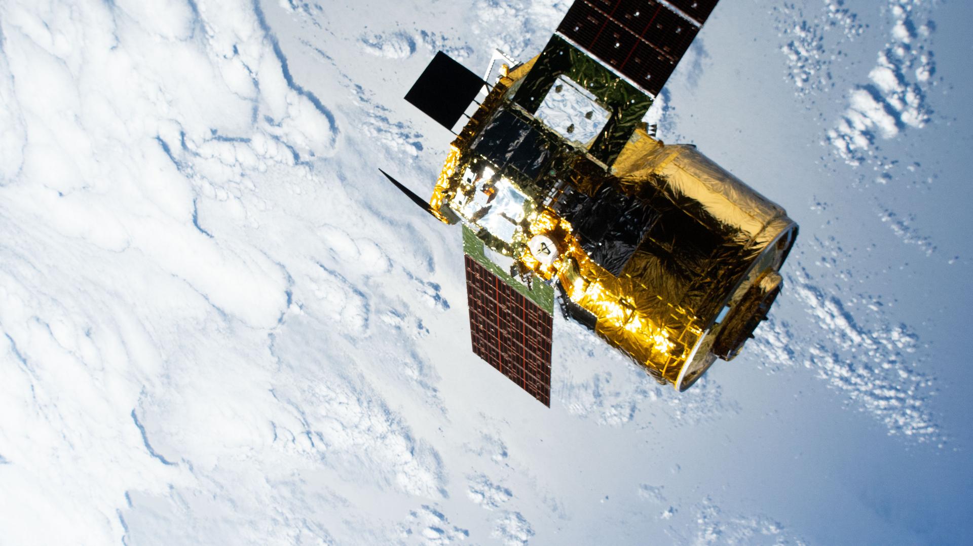 The HTV‑X1 cargo spacecraft from JAXA (Japan Aerospace Exploration Agency) departs the International Space Station after being released by the Canadarm2 robotic arm, completing a four‑month stay attached to the Harmony module. Both spacecraft were soaring 268 miles above the Pacific Ocean.
