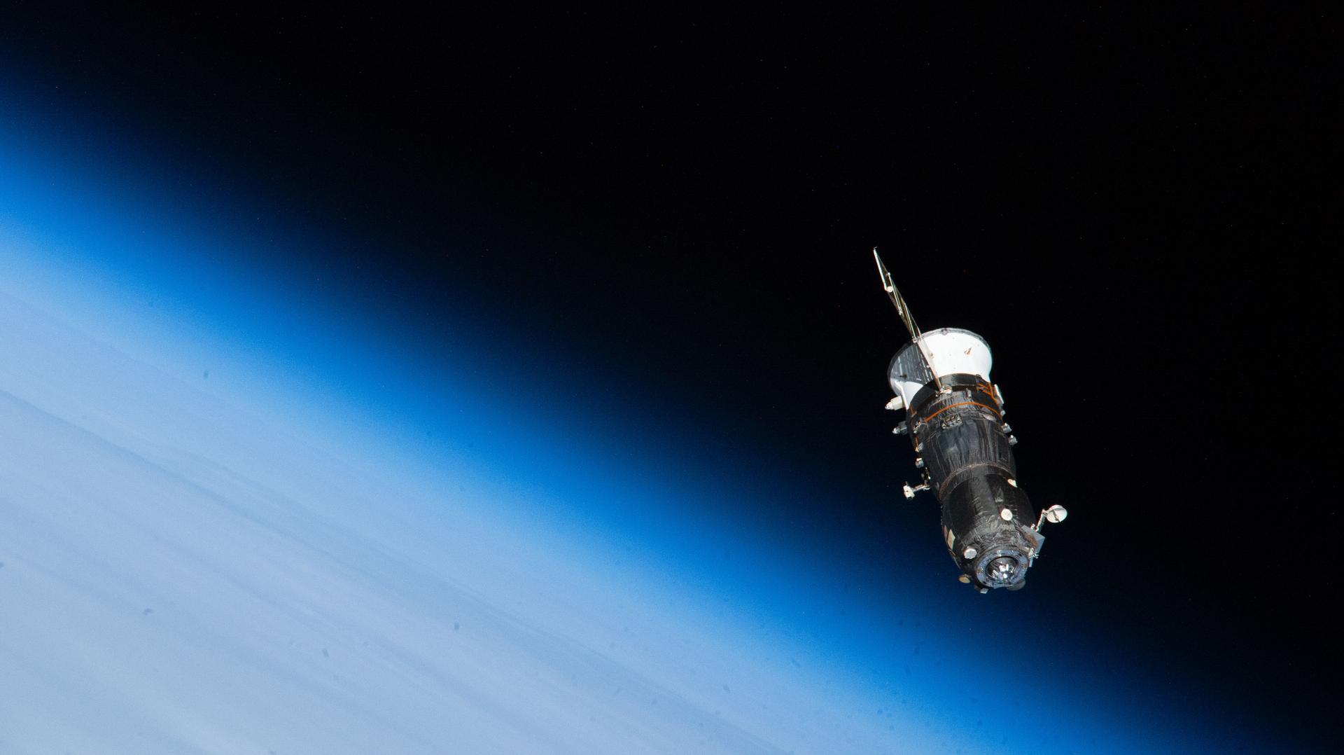 iss074e0494671 (April 20, 2026) --- The trash-packed Progress 93 cargo spacecraft from Roscosmos departs the International Space Station after seven months docked to the Zvezda service module's aft port. Several hours later, Progress 93 reentered the Earth's atmosphere for a fiery, but safe demise above the South Pacific Ocean. Credit: NASA