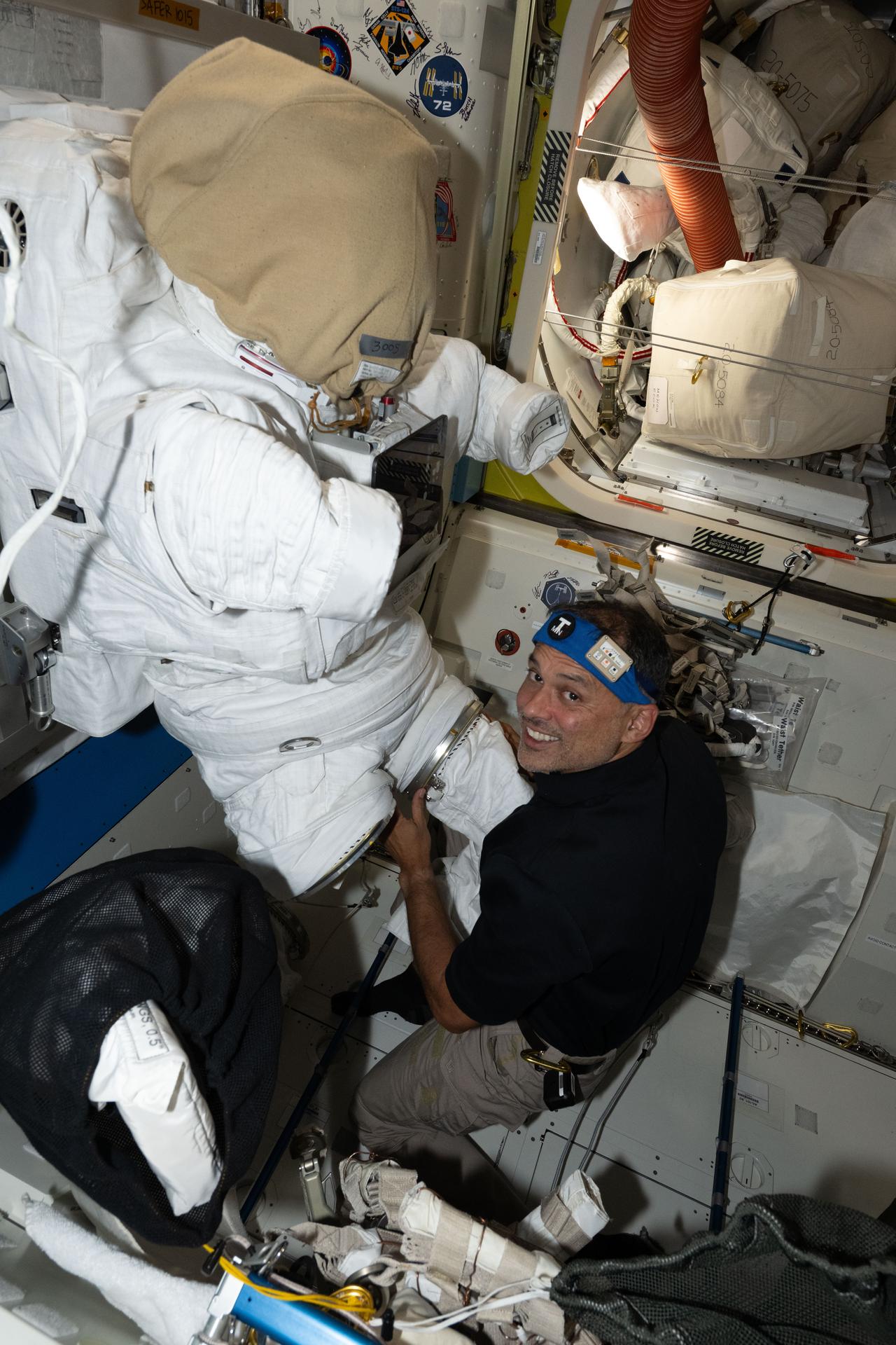 Science and Spacesuit Work Before Crew Changes Commanders