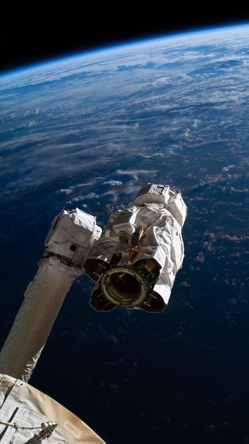 The Canadarm2 robotic arm’s latching end effector
