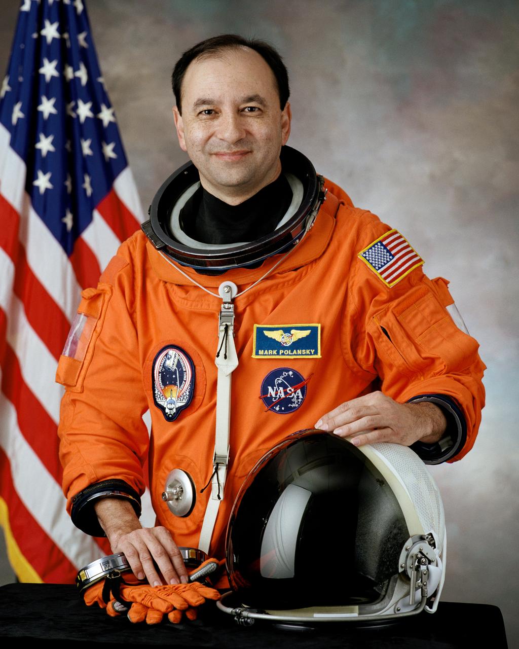 JSC2001-01347 (24 Jan. 2001) --- Astronaut Mark L. Polansky, commander