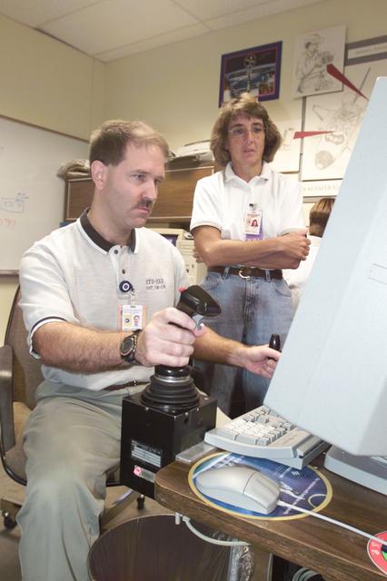 NASA image: STS-109 Crew Training  in VR Lab, Building 9