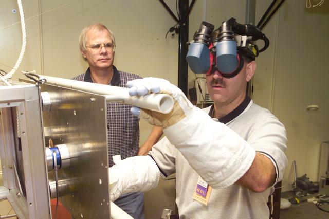 NASA image: STS-109 Crew Training  in VR Lab, Building 9