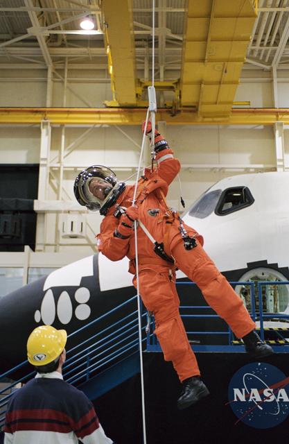 NASA image: Photographic coverage of STS-115 Egress Training. Bldg.9NW, CTT