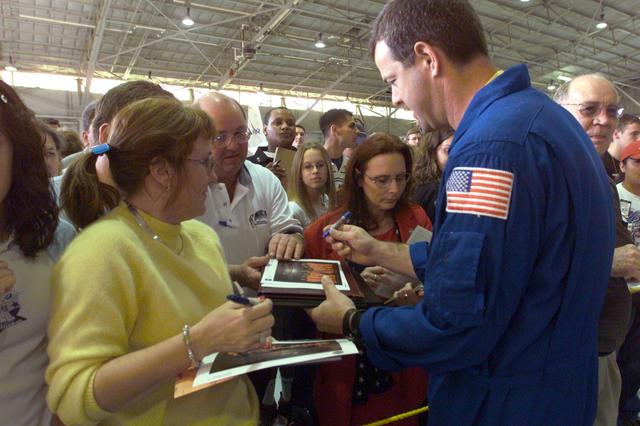 NASA image: STS-109 Crew Return Ceremony at Ellington Field