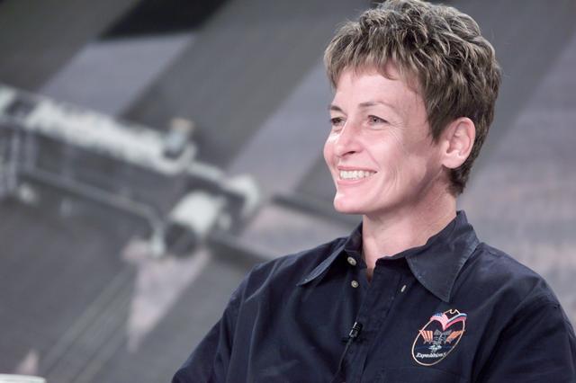 NASA image: Photographic coverage of the Expedition Five pre-flight press conference at JSC