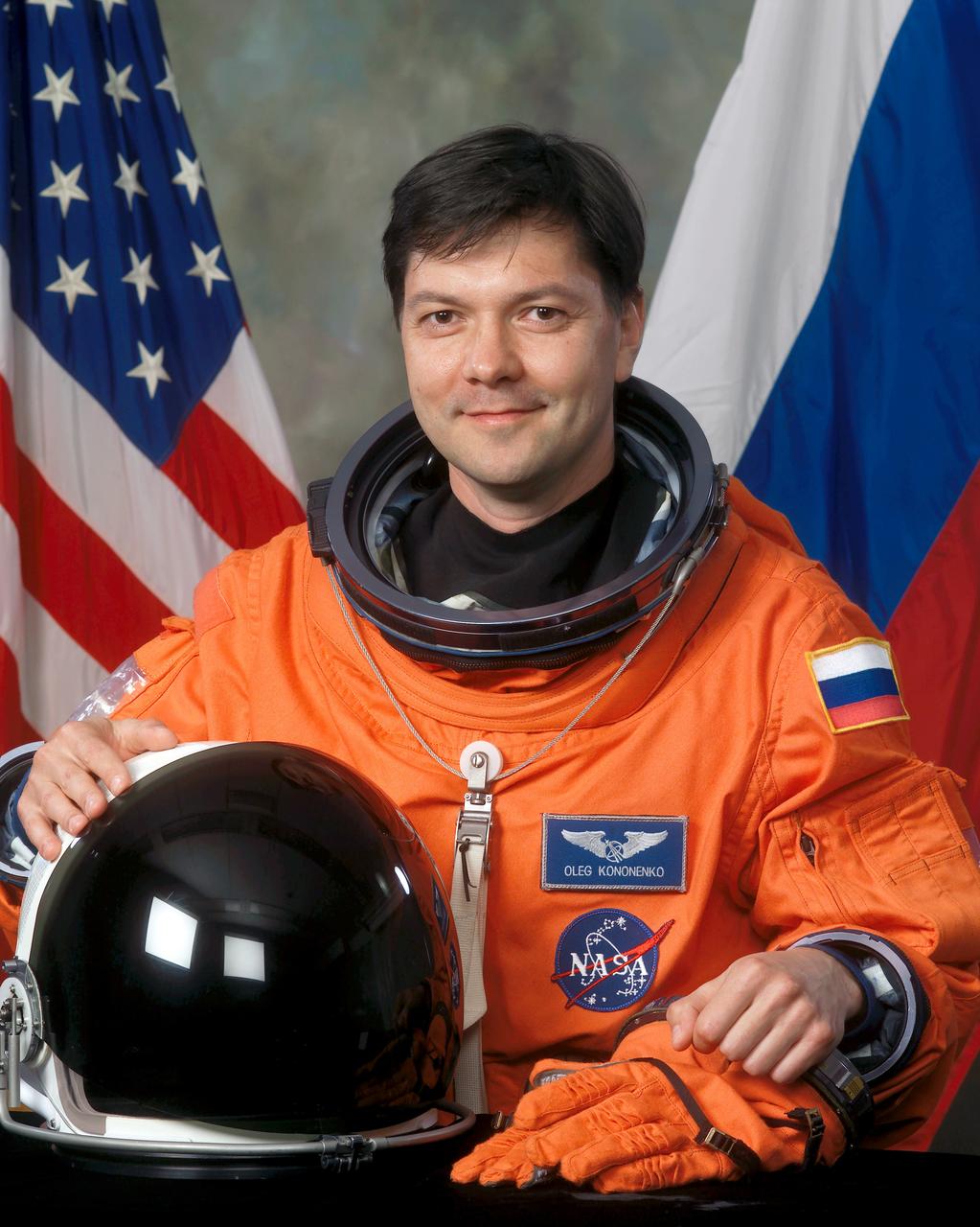 JSC2002-E-43168 (11 June 2002) --- Cosmonaut Oleg D. Kononenko, Expedition 17 flight engineer representing Russia's Federal Space Agency