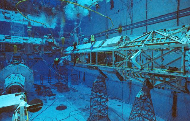 NASA image: Photographic coverage STS-116 crew training underwater in the NBL.