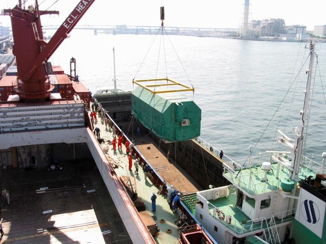 NASA image: JEM hardware delivery