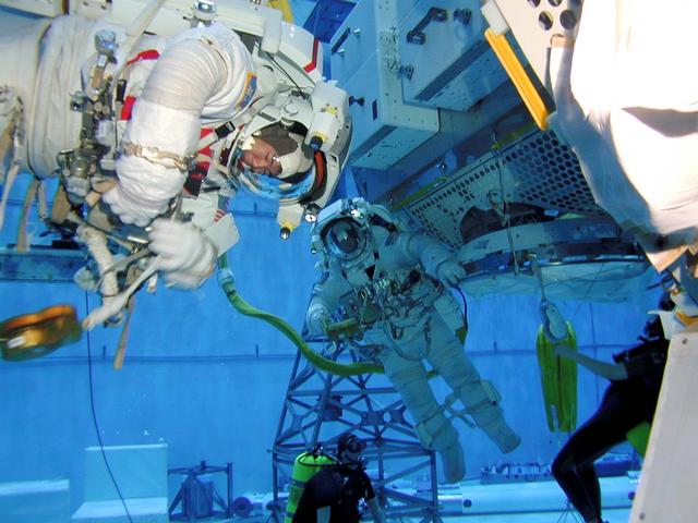 NASA image: NBL Underwater Photography of STS-114 Crew Training