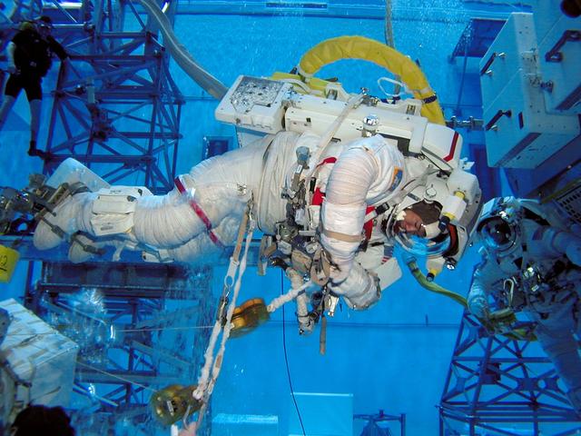 NASA image: NBL Underwater Photography of STS-114 Crew Training