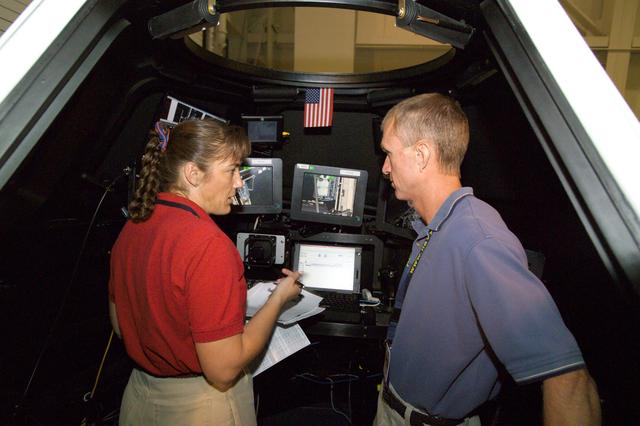 NASA image: STS-115 Preflight Training - Robotic Arm Class in SES Dome