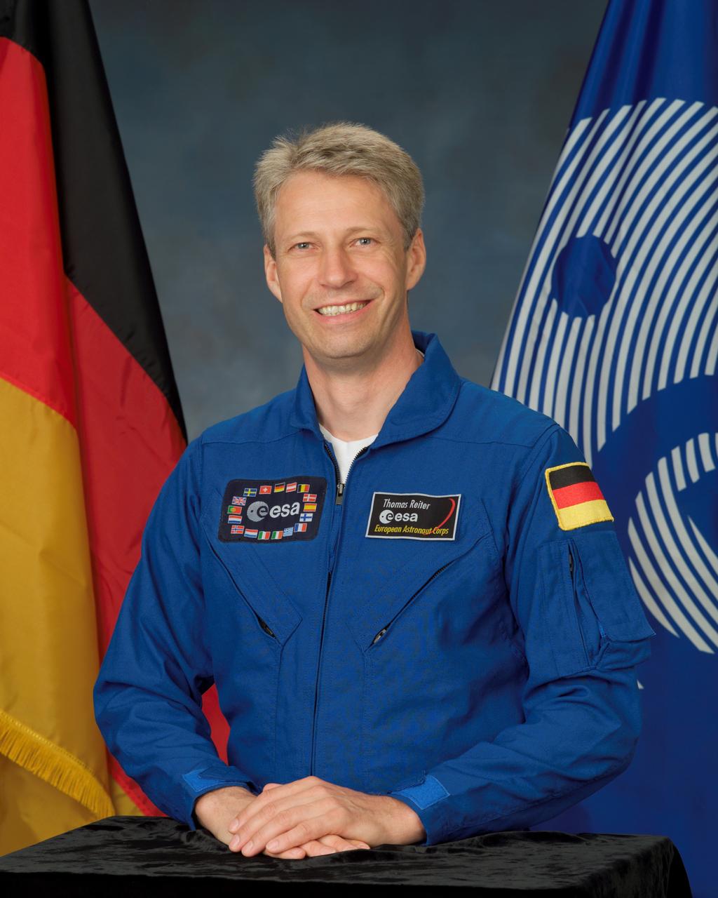 JSC2005-E-29790 (8 June 2005) --- European Space Agency astronaut Thomas Reiter