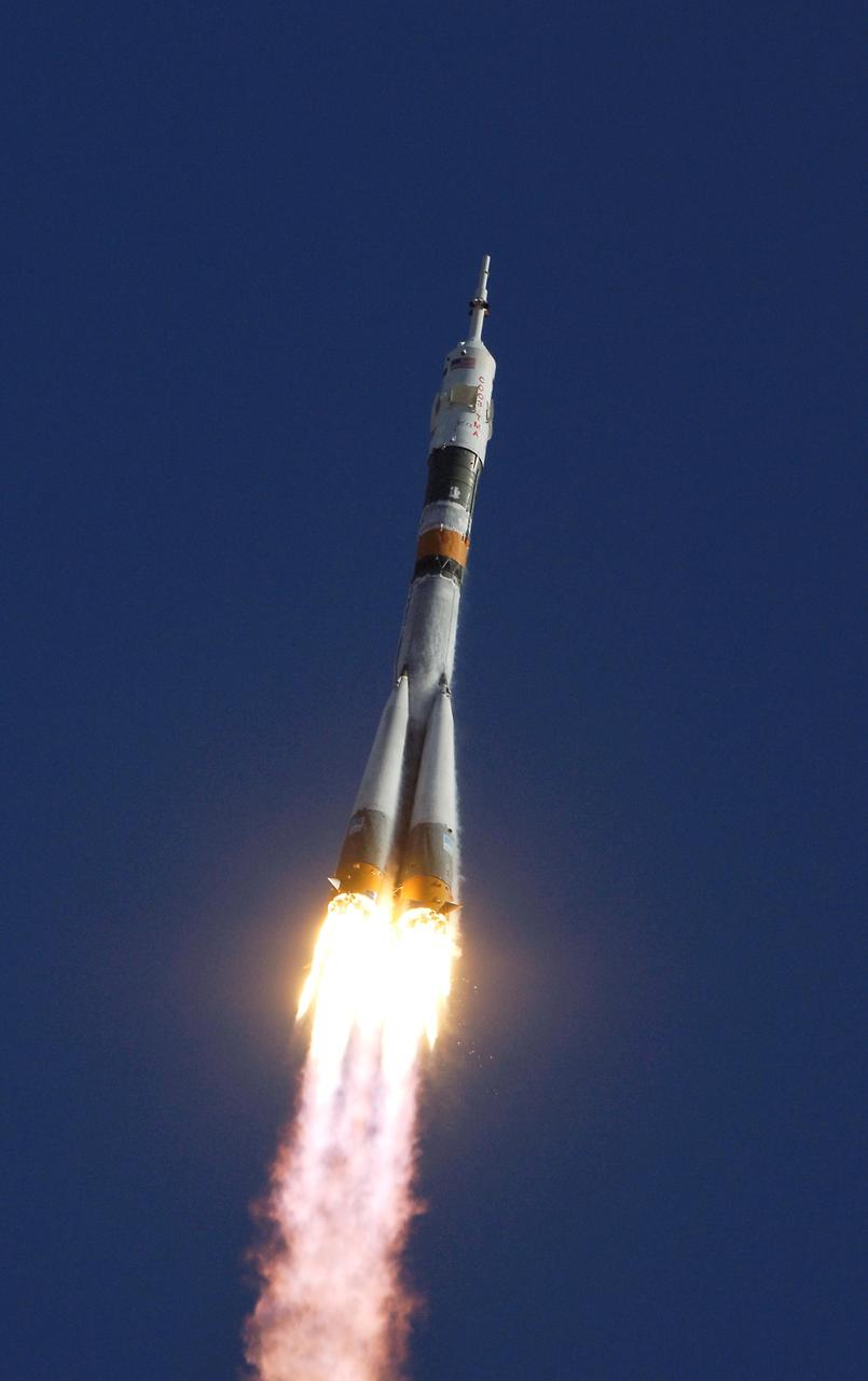 JSC2006-E-40674 (18 Sept. 2006) --- The Soyuz TMA-9 spacecraft launches from the Baikonur Cosmodrome in Kazakhstan Sept. 18, 2006 carrying a new crew to the International Space Station. The Soyuz lifted off at 10:09 a.m. Baikonur time with astronaut Michael E. Lopez-Alegria, Expedition 14 commander and NASA space station science officer; cosmonaut Mikhail Tyurin, Soyuz commander and flight engineer representing Russia's Federal Space Agency; and spaceflight participant Anousheh Ansari, who will spend nine days on the station under a commercial agreement with the Russian Federal Space Agency. Photo Credit: NASA/Bill Ingalls
