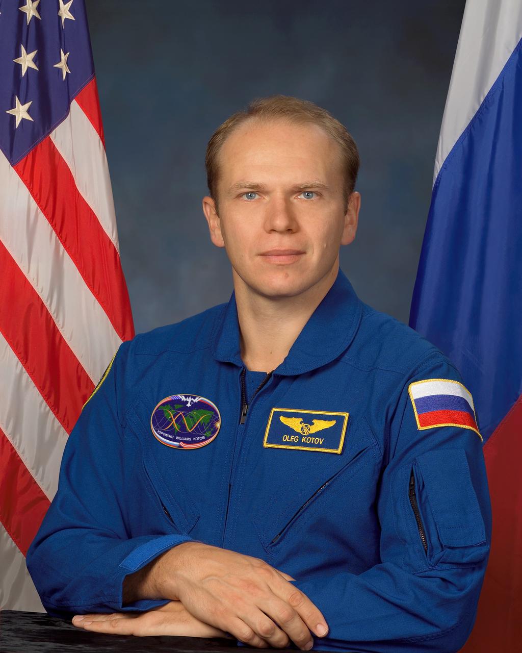 JSC2006-E-50531 (21 Sept. 2006) --- Cosmonaut Oleg V. Kotov, flight engineer representing Russia's Federal Space Agency