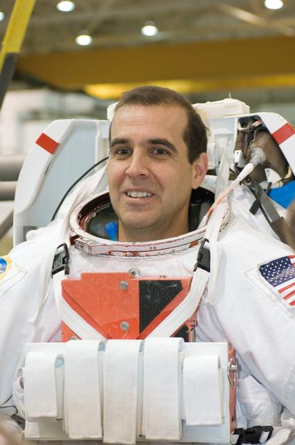 NASA image: STS-118 Preflight Training with Dave Williams and Richard Mastracchio. SCTF, NBL