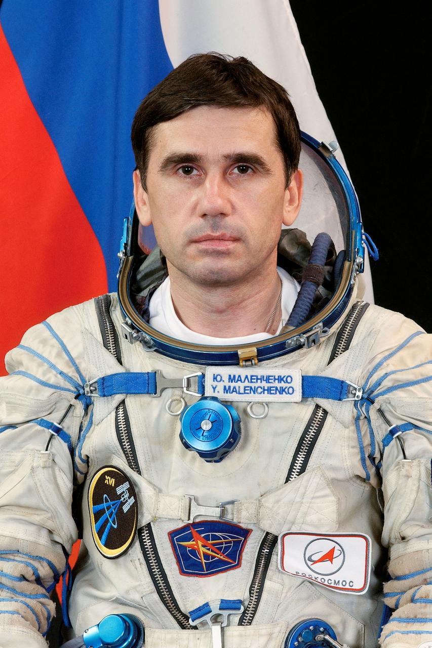 JSC2007-E-45196 (July 2007) --- Cosmonaut Yuri I. Malenchenko, Expedition 16 Soyuz commander and flight engineer representing Russia's Federal Space Agency, attired in a Russian Sokol launch and entry suit, takes a break from training in Star City, Russia to pose for a portrait. Photo credit: Gagarin Cosmonaut Training Center