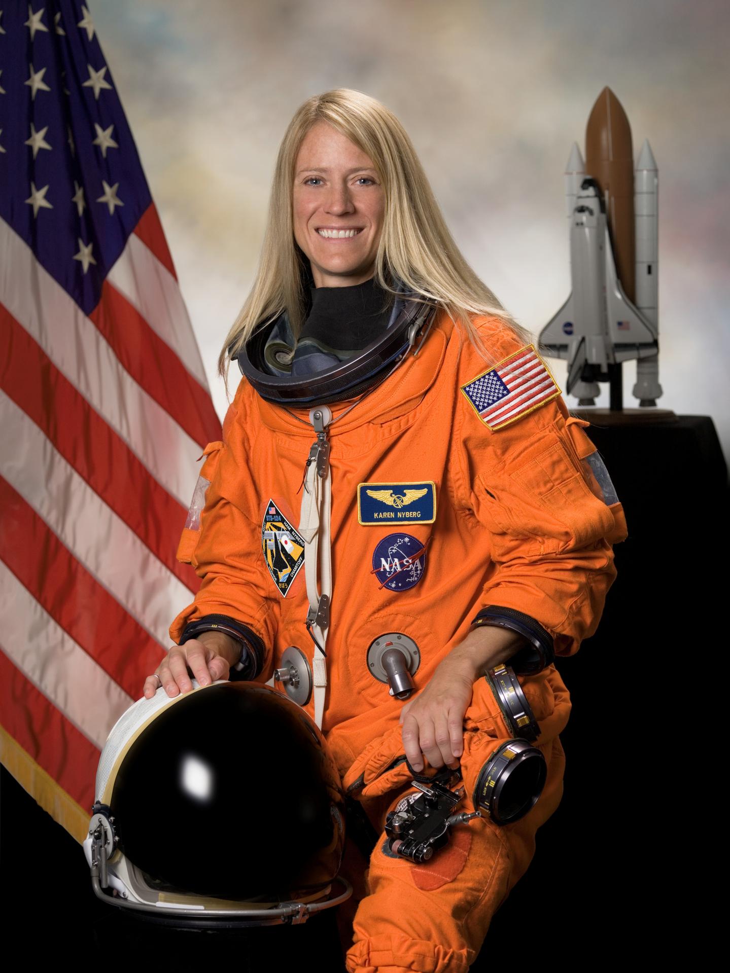Official astronaut portrait for Karen Nyberg