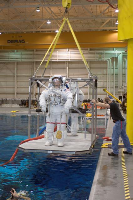 NASA image: STS-125 Crewmembers prepare for NBL Dive