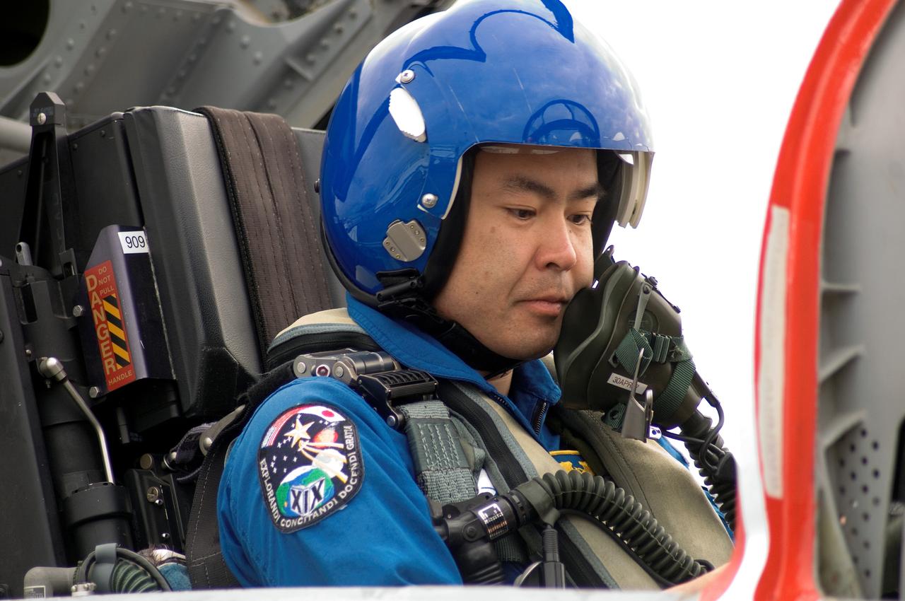 JSC2007-E-19186 (17 April 2007) --- Japan Aerospace Exploration Agency (JAXA) astronaut Akihiko Hoshide, STS-124 mission specialist, photographed in the rear station of a NASA T-38 trainer jet, prepares for a flight from Ellington Field near Johnson Space Center.