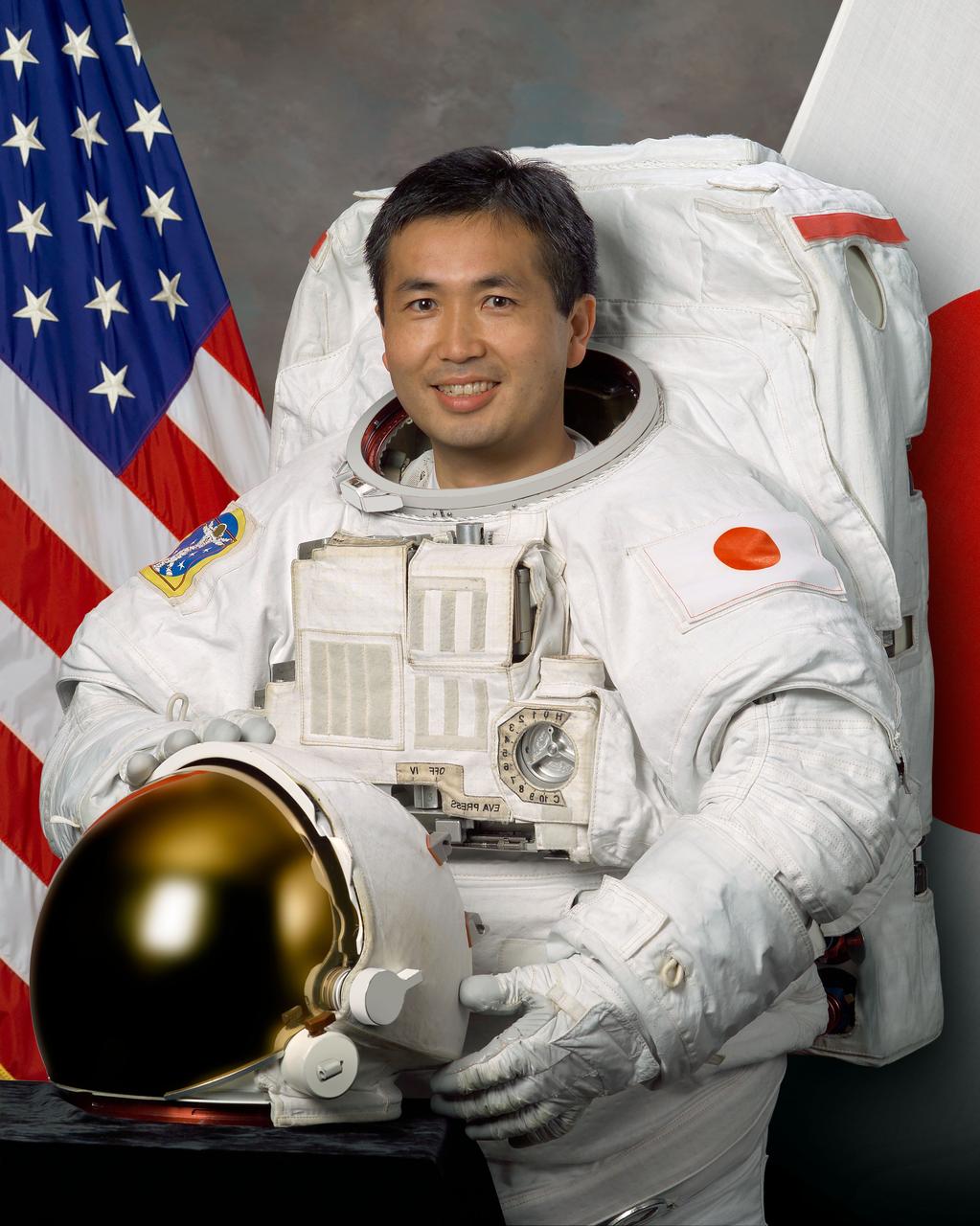 JSC2007-E-19404 (19 March 2007) --- Japan Aerospace Exploration Agency (JAXA) astronaut Koichi Wakata, flight engineer