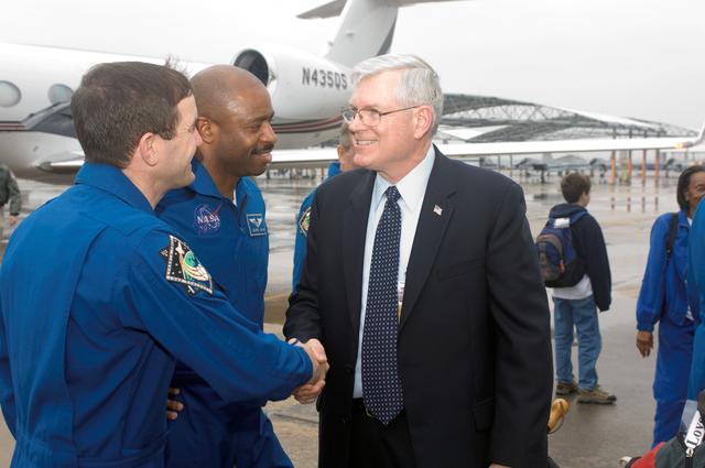 NASA image: STS-122 Crew Return Ceremony