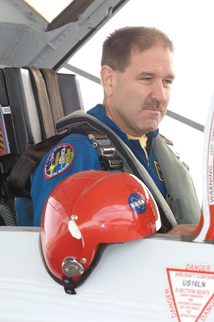 JSC2008-E-035374 (17 April 2008) --- Astronaut John M. Grunsfeld, STS-125 mission specialist, photographed in the rear station of a NASA T-38 trainer jet, prepares for a flight at Ellington Field near NASA's Johnson Space Center.